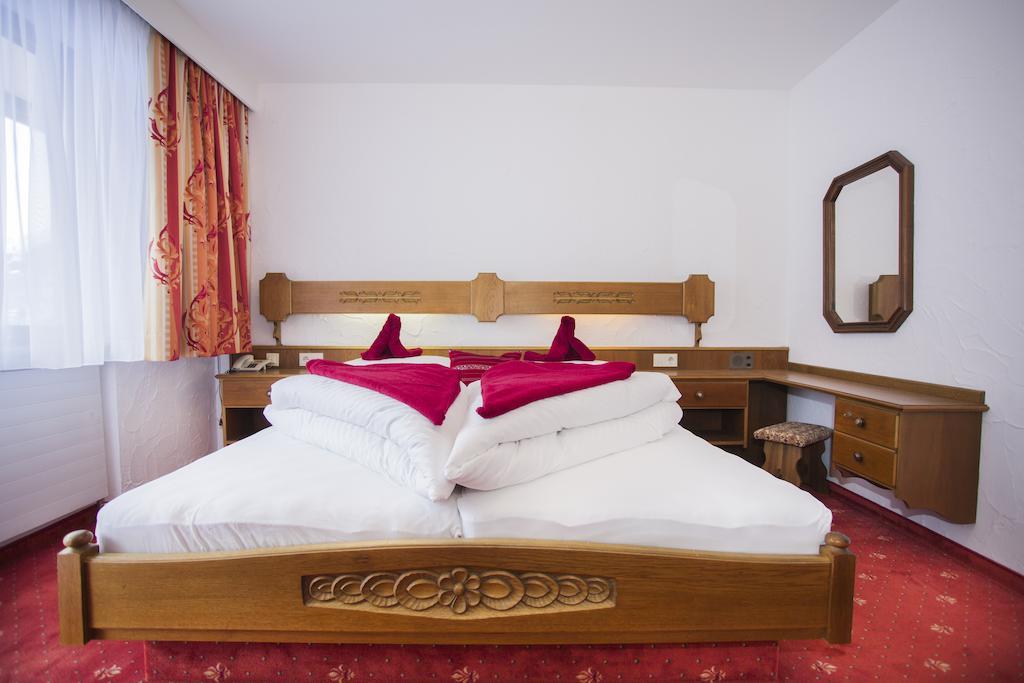Hotel Schoenauer Hof Bach (Tyrol)